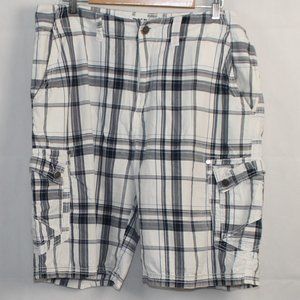 BKE Athletic Cedar Plaid Shorts 36 F170